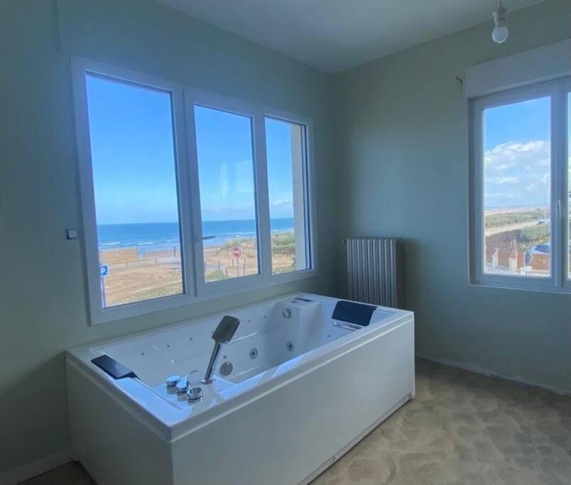 Spa Privatif Face Mer Riva Romantic & Spa Ouistreham Extérieur photo